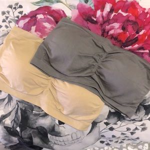 2 strapless bandeau bras